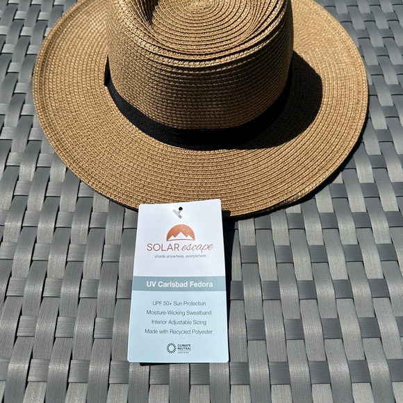 Women’s sun or beach hat - Picture 2 of 5
